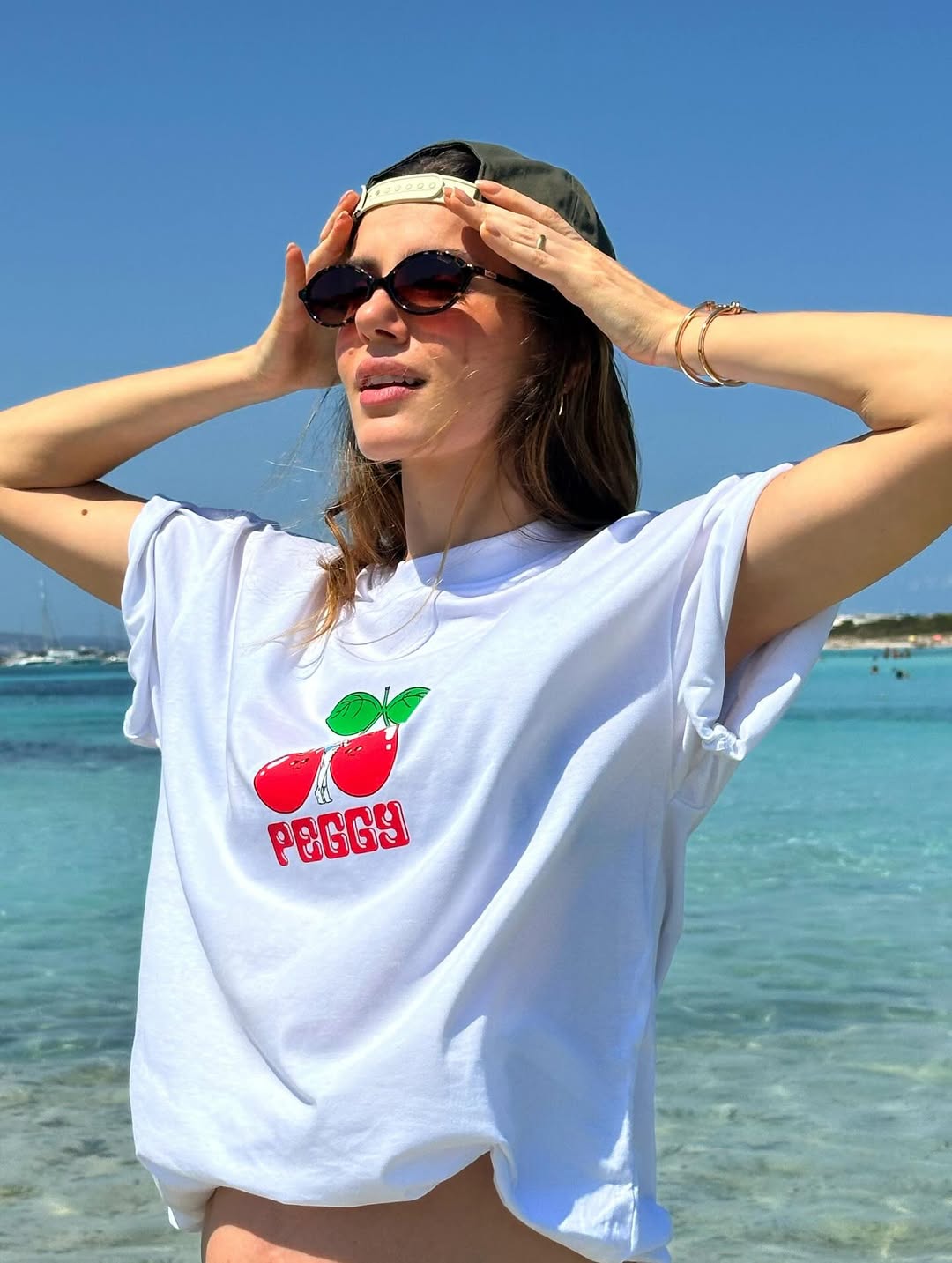 Camila Queiroz exibe barriguinha de grávida durante viagem a Ibiza com Klebber Toledo 5 camila queiroz 2