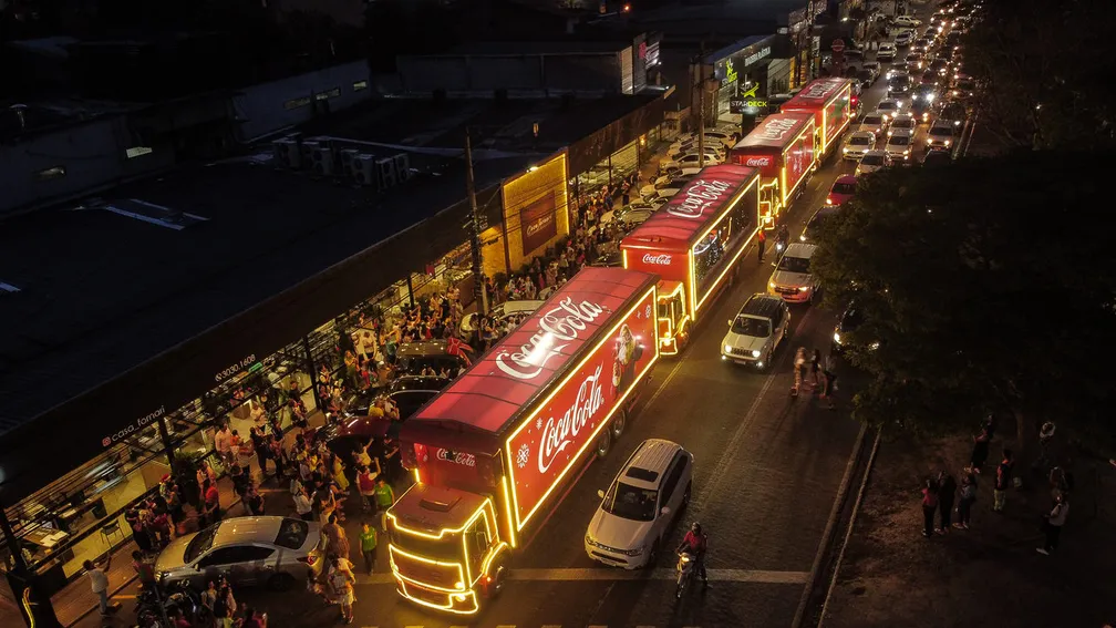 caravana de natal coca cola solar 2022 em feira de santana bahia 14 1