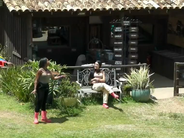 Rayane e Carol trocam farpas e o clima esquenta em “A Fazenda 17”: “Você é pesada”