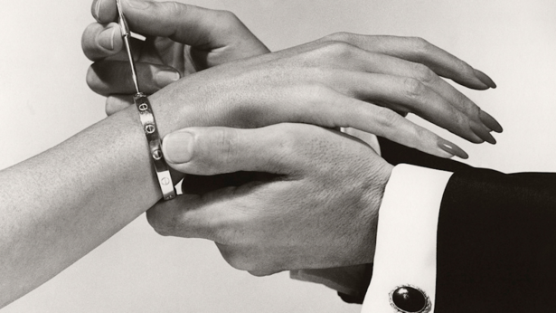 Pulseira com chave? O que está por trás da joia mais desejada da Cartier