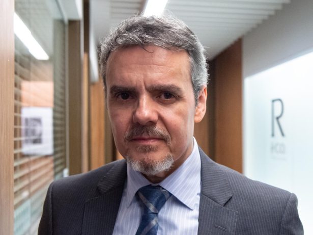 Cássio Gabus Mendes de volta às novelas é um prêmio para o telespectador