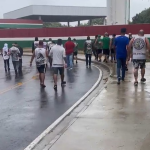 Com Fluminense na zona de rebaixamento, torcidas organizadas fazem protesto no CT do clube