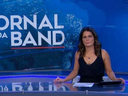 Adriana Araújo se recupera de mal-estar e volta ao Jornal da Band