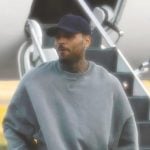 Chris Brown volta às redes e se prepara para continuar turnê após prisão