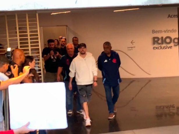 Jorginho chega ao Rio de Janeiro para assinar com Flamengo
