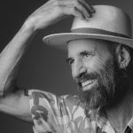 Advogado que organizou o próprio “velório em vida” após câncer terminal morre aos 49 anos