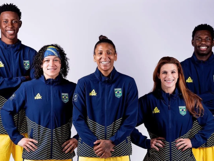 Apresentação do uniforme que o Time Brasil usará em Paris 2024 (Reprodução)