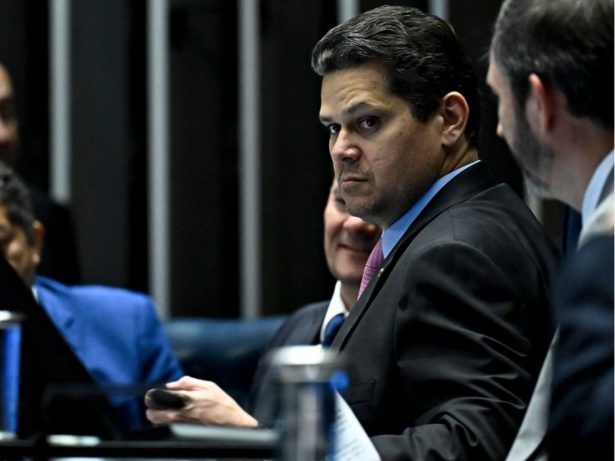 Congresso Nacional pode instalar CPMI do INSS nesta terça-feira (17/6)