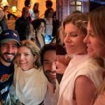 Debora Bloch celebra aniversário com Paolla Oliveira e astros de “Vale Tudo”