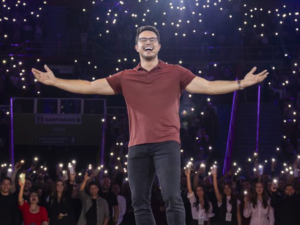 Deive Leonardo brilha em estreia no SBT com “Bom Dia Esperança” e eleva audiência