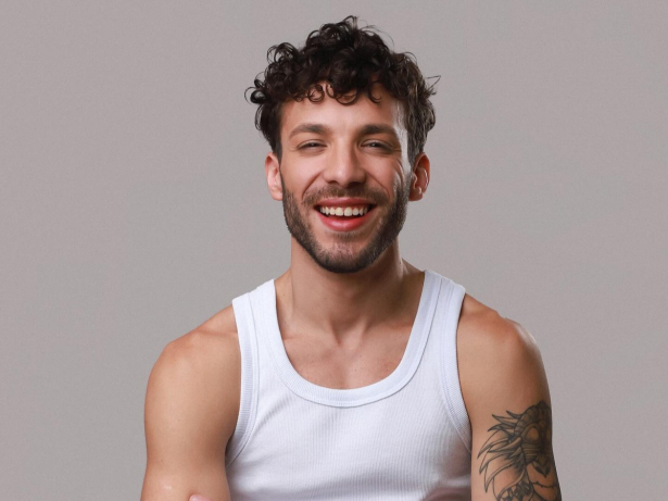 Filme ao lado de Santoro e musicais: Saiba quem é Matheus Sabbá, ator que morreu aos 30 anos