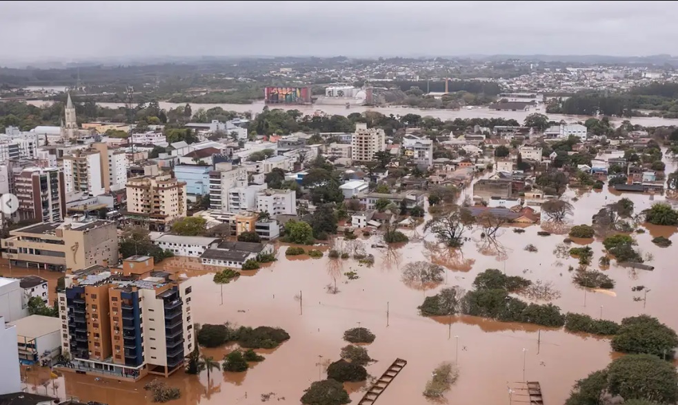Alerta máximo: temporal do terror no RS rompe barragem. 14,5 mil pessoas estão fora de casa