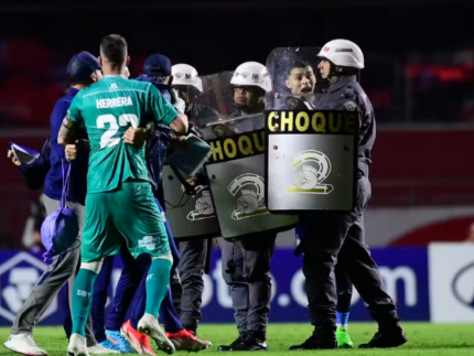 Jogadores de time argentino são presos após partida contra o São Paulo