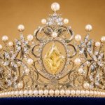 Coroa milionária? Joia da Miss Universe Brasil 2026 com ouro e pedras impressiona