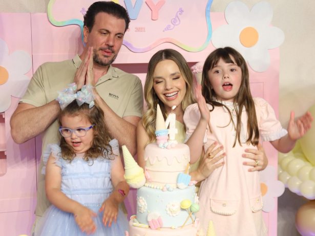 Thaeme, dupla de Thiago, comemora aniversário de 4 anos da filha Ivy