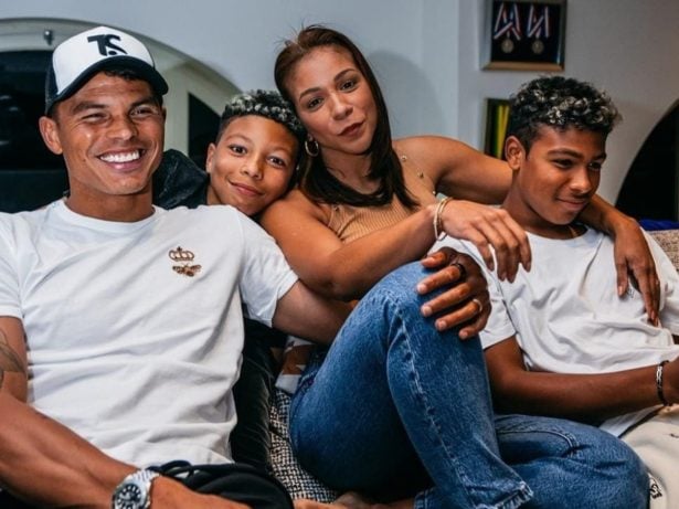 Mulher de Thiago Silva se revolta após professora sugerir que seu filho tem TDAH