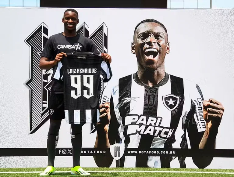 Luiz Henrique em apresentação no Botafogo (DIvulgação)