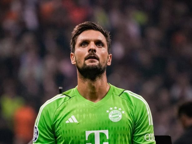Goleiro do Bayern de Munique comunica morte do filho de 6 anos