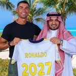 Cristiano Ronaldo renova contrato com Al-Nassr até 2027