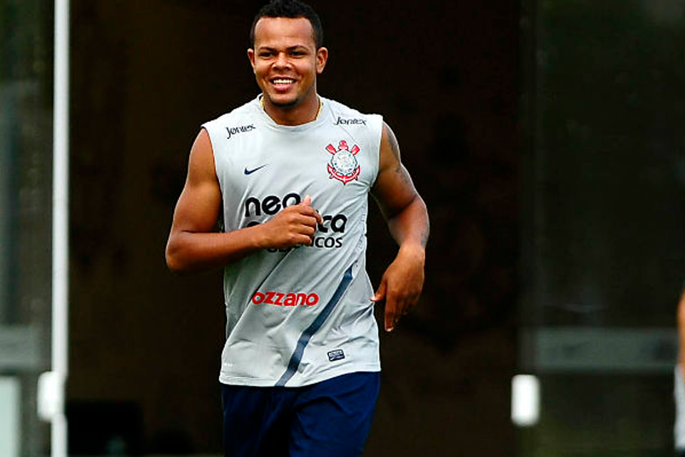 Bill também atuou no rival Corinthians. Foto: Reprodução