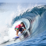 Chumbinho e Medina brilham e vão se enfrentar nas quartas de final do surfe