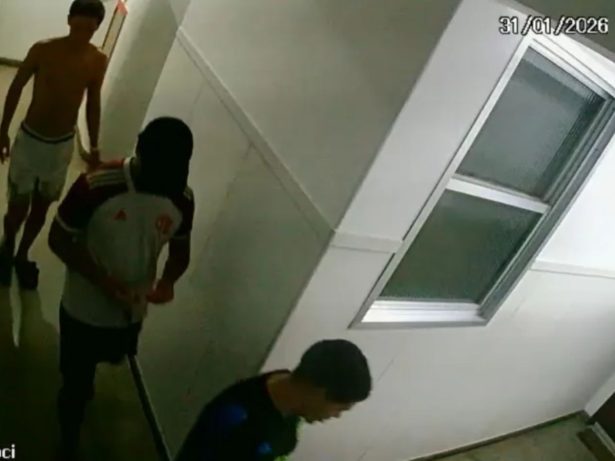 Justiça do RJ manda internar menor envolvido no estupro coletivo em Copacabana
