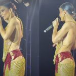 Maiara passa por perrengue no palco em Goiás e assume cabelo natural após peruca soltar