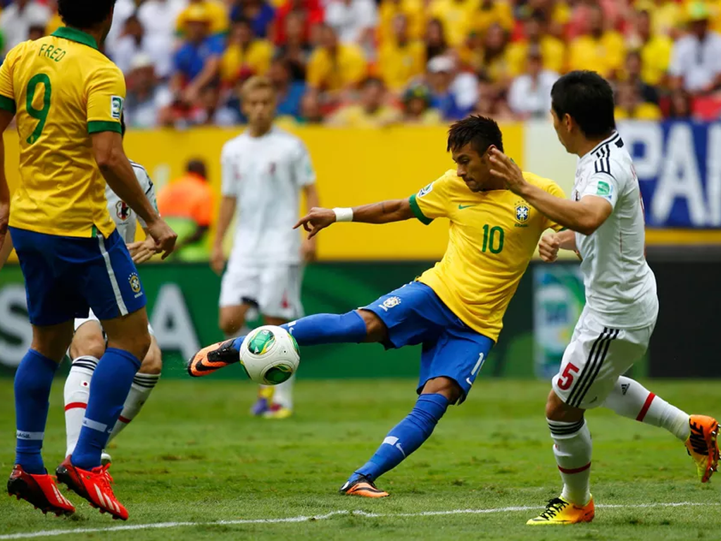 Neymar marcou um golaço contra o Japão, na vitória por 3 a 0 pelas Eliminatórias da Copa (Reprodução)