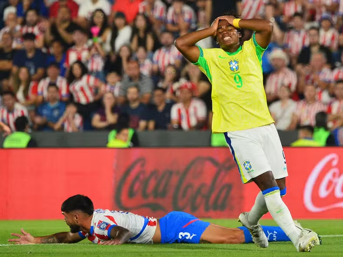 Brasil perdeu por 1 a 0 para o Paraguai, pelas Eliminatórias para a Copa do Mundo (AFP)