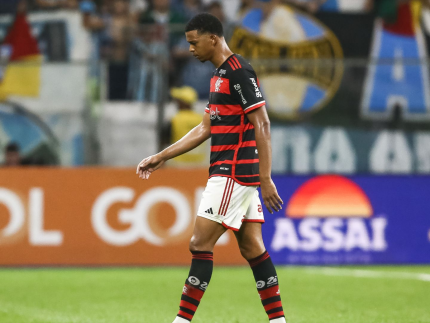 Grêmio alega não ter existido racismo contra Carlinhos e quer retratação do Flamengo