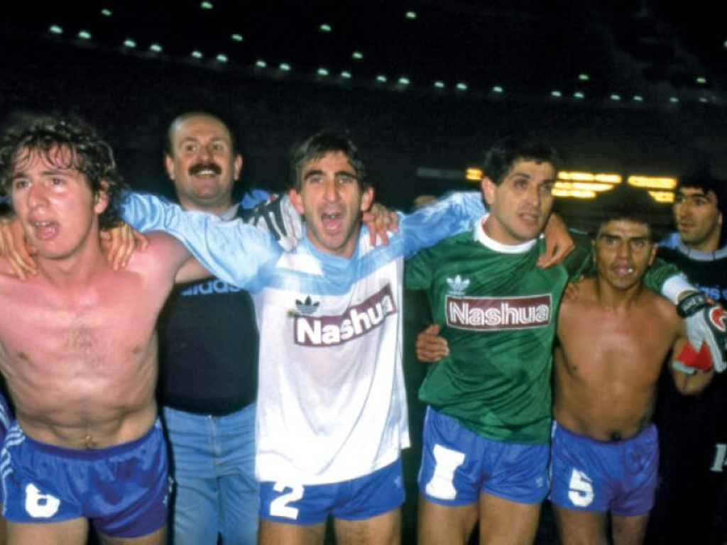 O Racing foi campeão da Supercopa em 1988 e comemorou no Mineirão (El Grafico/Argentina)