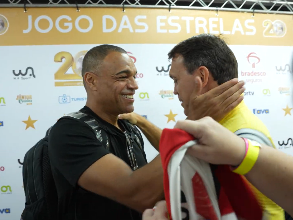 Denílson reencontrou amigos no Jogo das Estrelas e comentou sobre seu futuro na comunicação (Reprodução)