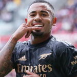 Vai repetir a dose? Gabriel Jesus reencontra o Sevilla após brilhar no último duelo pelo Arsenal