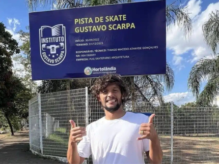 Gustavo Scarpa inaugura pista de skate no interior de São Paulo