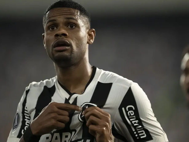 Corinthians abre negociações por Júnior Santos, do Atlético-MG