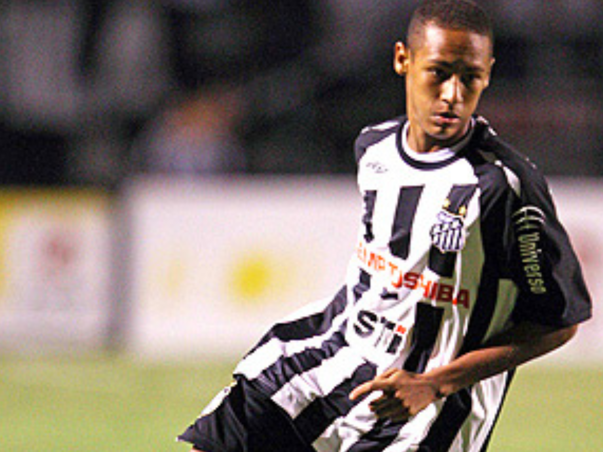 Neymar em estreia pelo Santos contra o Oeste em 2009 / Foto: Reprodução GE