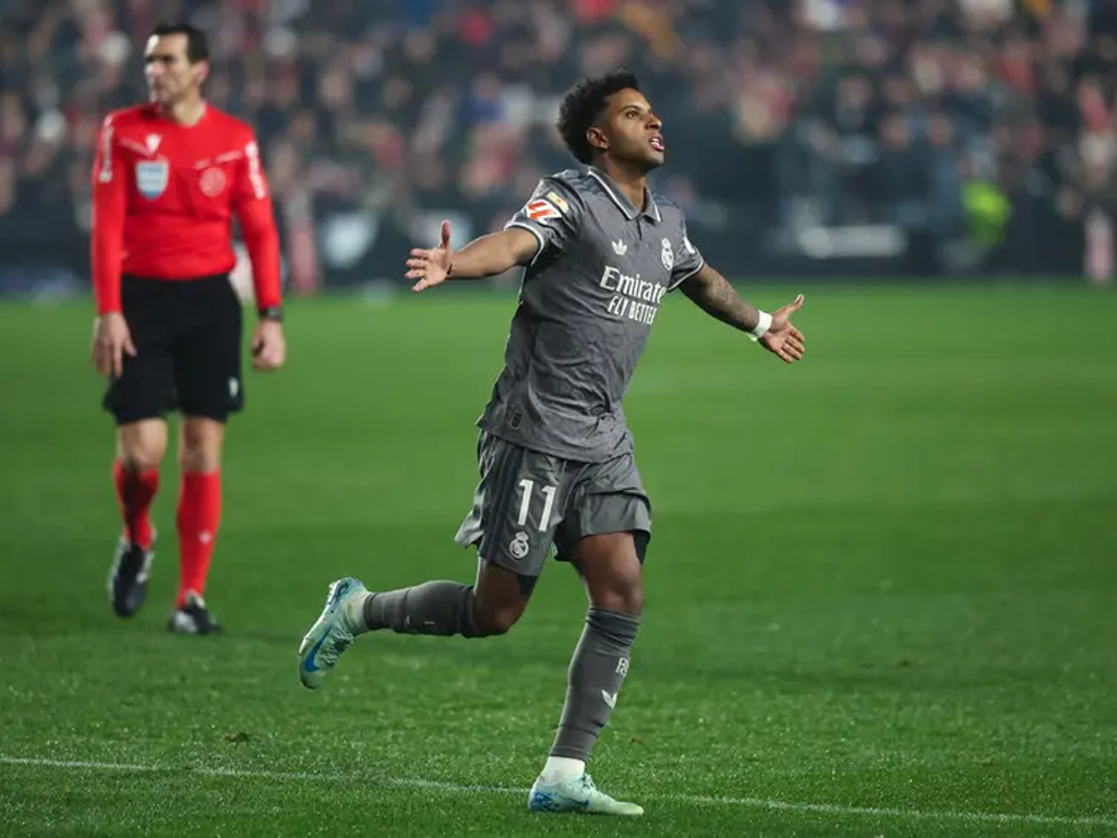 Rodrygo marcou para o Real Madrid, mas não conseguiu evitar o empate contra o Rayo Vallecano (Pierre-Philippe Marcou/AFP)