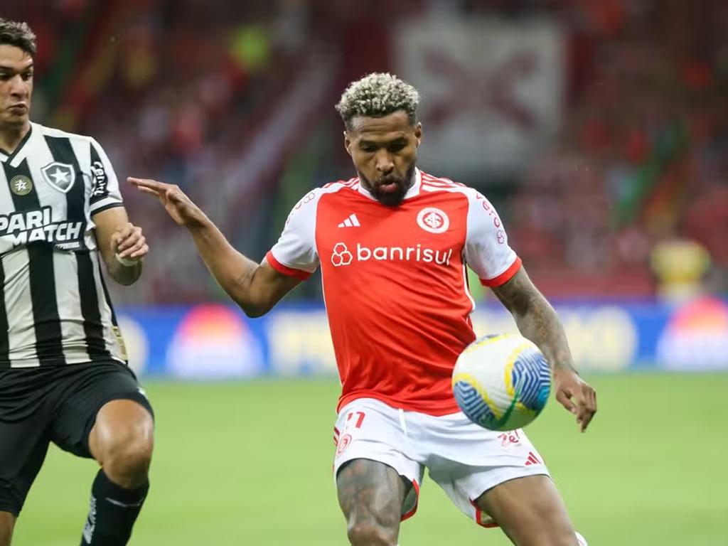 Wesley, em partida do Internacional contra o Botafogo (Ricardo Duarte/Internacional)