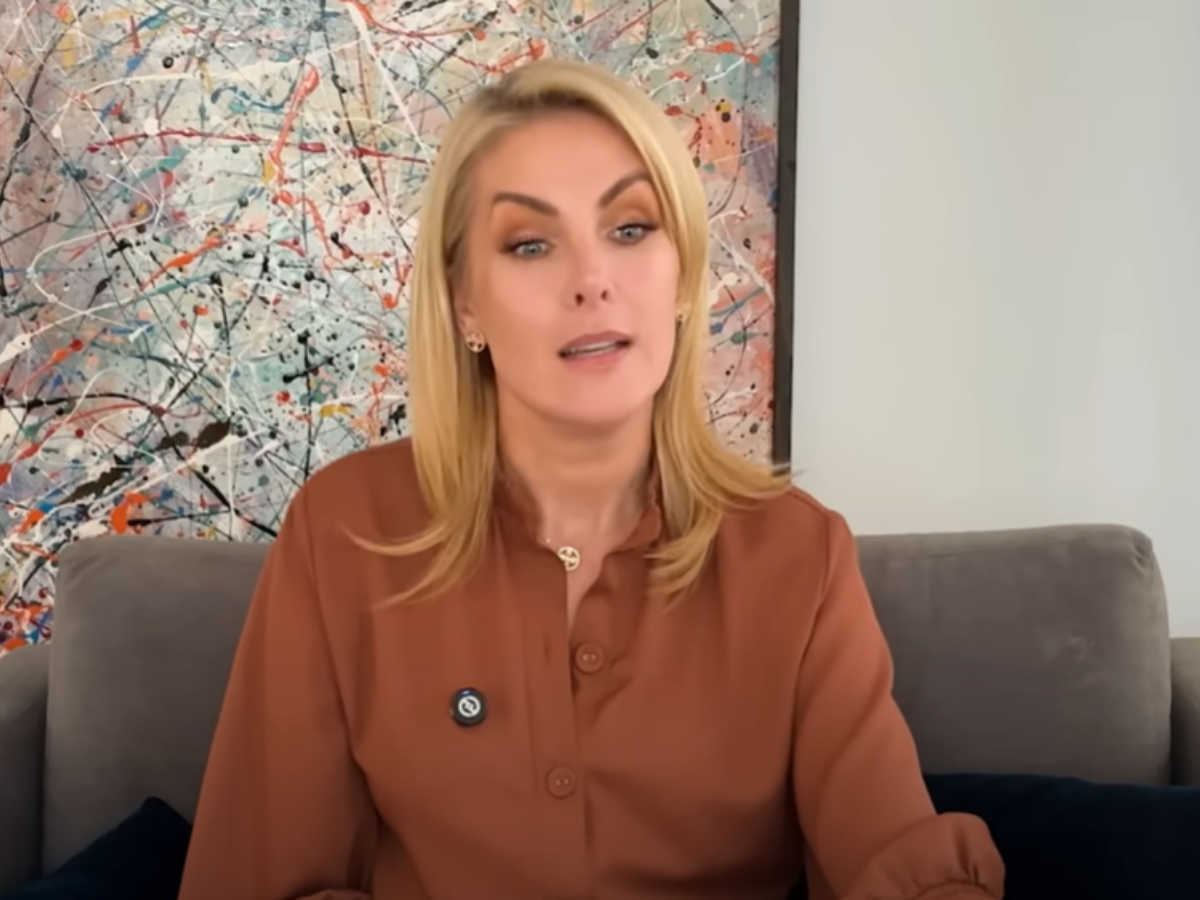 Reprodução YouTube/Ana Hickmann 