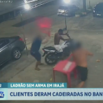 Bandido tenta assaltar clientes de bar no Rio, mas é impedido na base da “cadeirada”