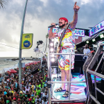 Bell Marques interrompe show de Carnaval e expulsa folião por briga: “Não permito”