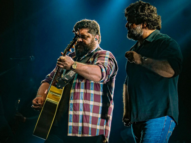 César Menotti e Fabiano animam Barretos e fazem homenagem a Lito Sousa em show