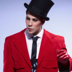 Christian Chávez anuncia adiamento de cinco shows da turnê no Brasil; veja detalhes