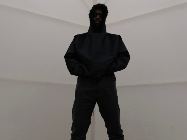 Conforme antecipado pelo portal LeoDias, Kanye West confirma show em São Paulo