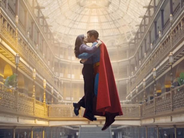 Conselho de Certificação de Filmes da Índia remove cenas de beijos de “Superman”