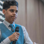 Defesa de pastor adolescente afirma que não houve proibição dele usar as redes sociais