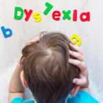 Dislexia: conheça os sinais de alerta da doença que prejudica a aprendizagem