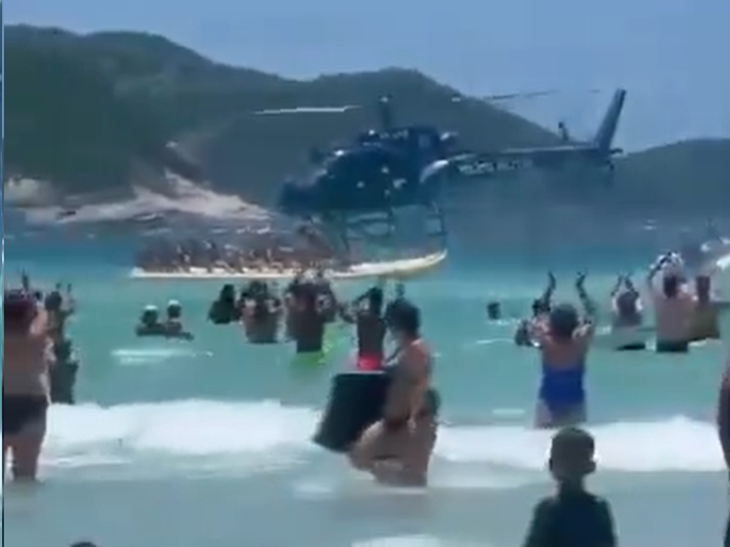 PM deixou fuzil cair de helicóptero durante operação em Cabo Frio (Reprodução)