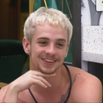 Juliano Floss recorda conflito no início do namoro com Marina Sena: “Rápido demais”
