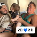 Internautas destacam detalhe em foto de Leonardo com a família: “Impossível não olhar”